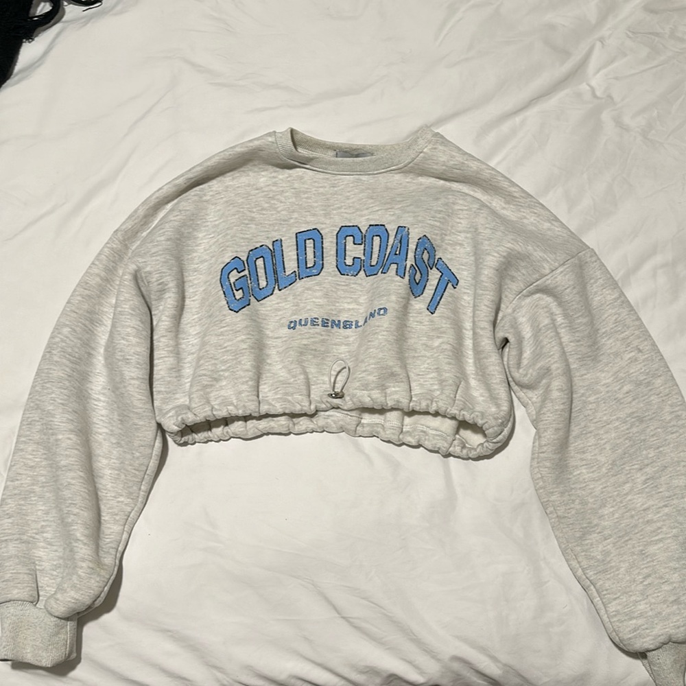 Adika Gold Coast cropped long sleeve